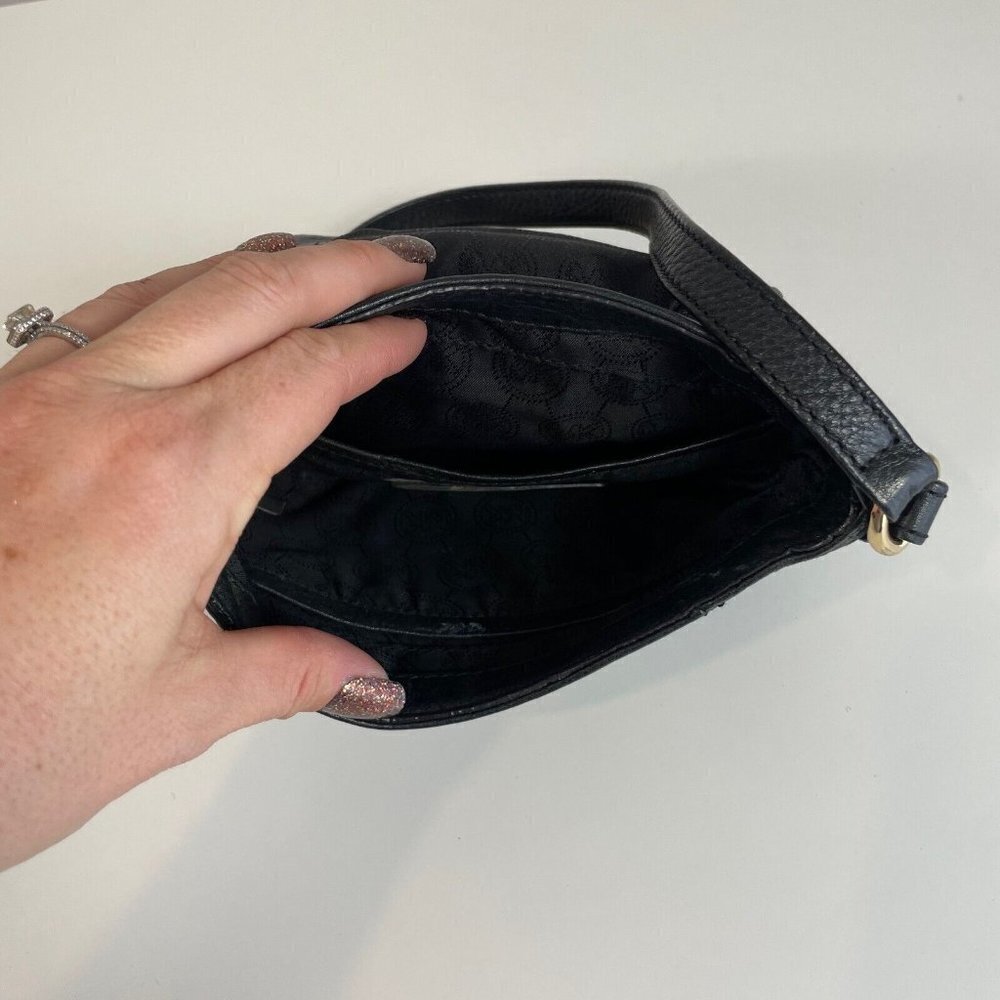 Michael Kors Charleton Leather Crossbody Bag Black Small‎ Gold Clasp Pocket - Picture 7 of 12